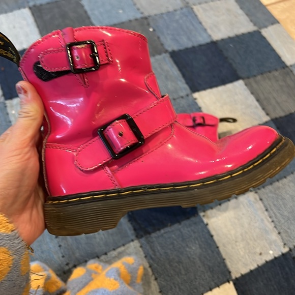 Pink patent Dr Martens - Picture 2 of 6
